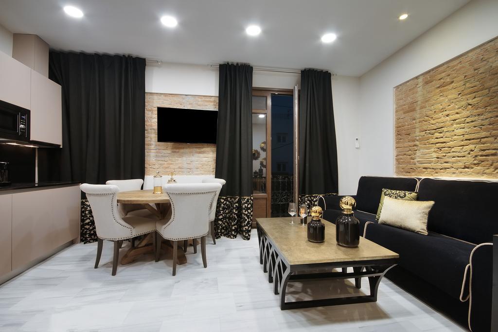 גרנדה Suites Gran Via Capilla Real מראה חיצוני תמונה