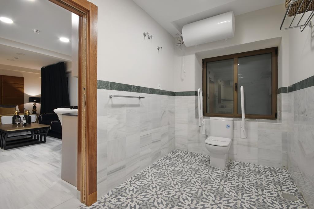 גרנדה Suites Gran Via Capilla Real מראה חיצוני תמונה