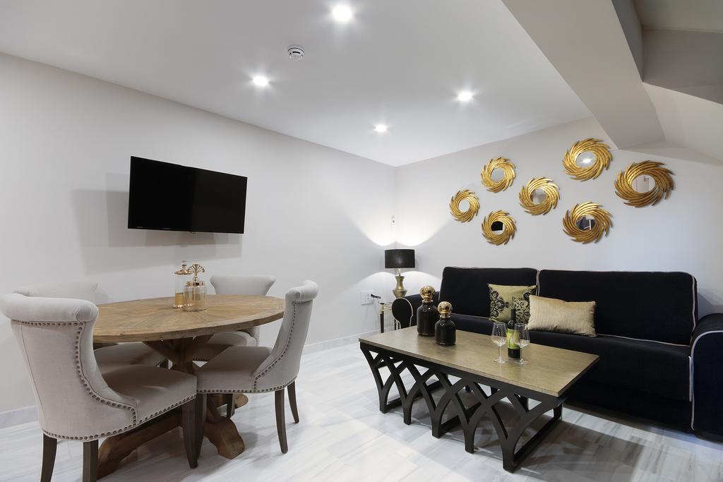 גרנדה Suites Gran Via Capilla Real מראה חיצוני תמונה