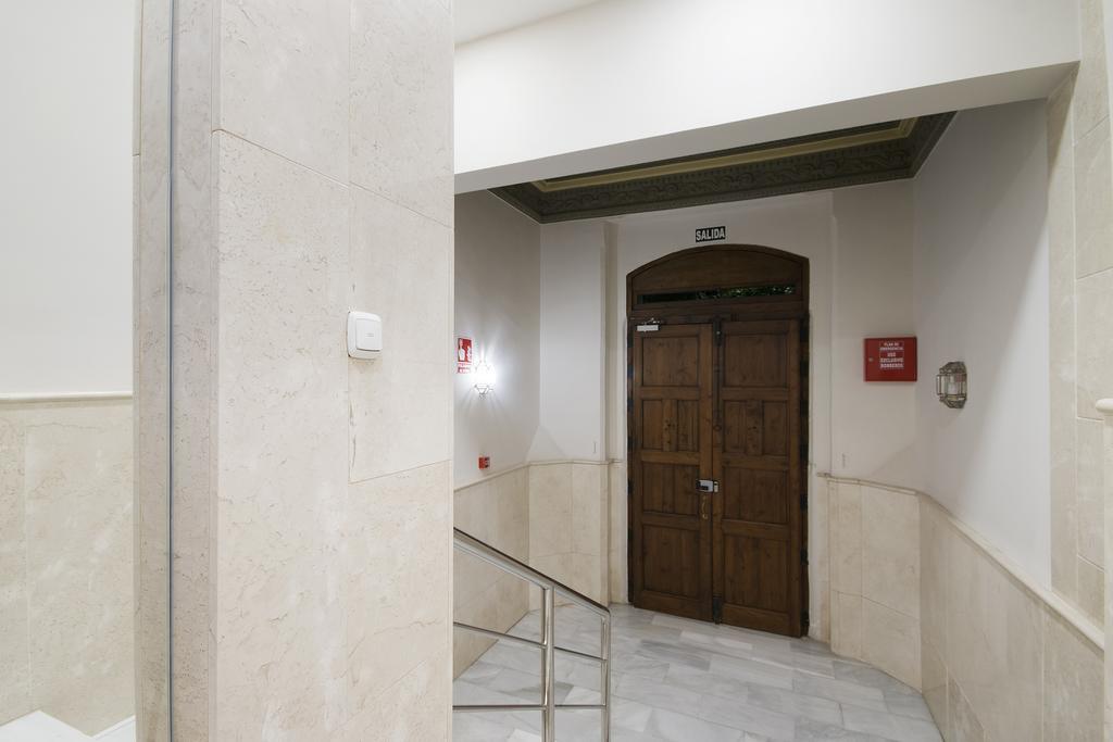 גרנדה Suites Gran Via Capilla Real מראה חיצוני תמונה