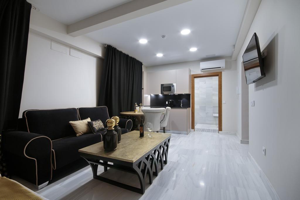 גרנדה Suites Gran Via Capilla Real מראה חיצוני תמונה