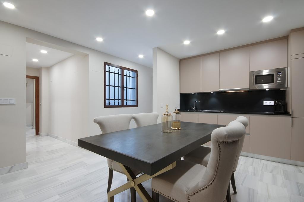 גרנדה Suites Gran Via Capilla Real מראה חיצוני תמונה