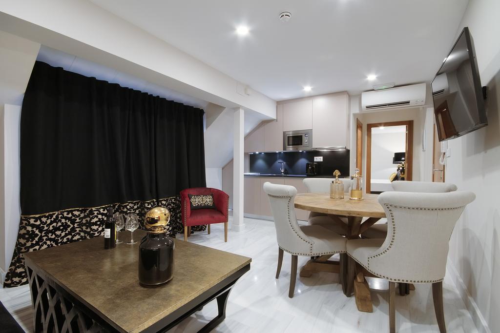 גרנדה Suites Gran Via Capilla Real מראה חיצוני תמונה